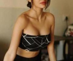 Call Girls Cyber City ( Gurgaon ) 9990411176 ⇒Cash On Delivery Delhi NCR