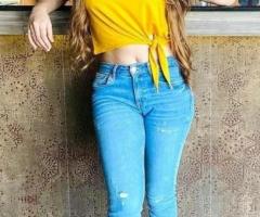 Call girls in Noida Electronic City 9990233396 Escorts service